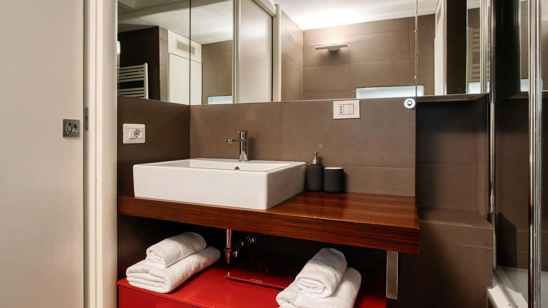 Just Urban Stays - Modern Loft - Porta Romana