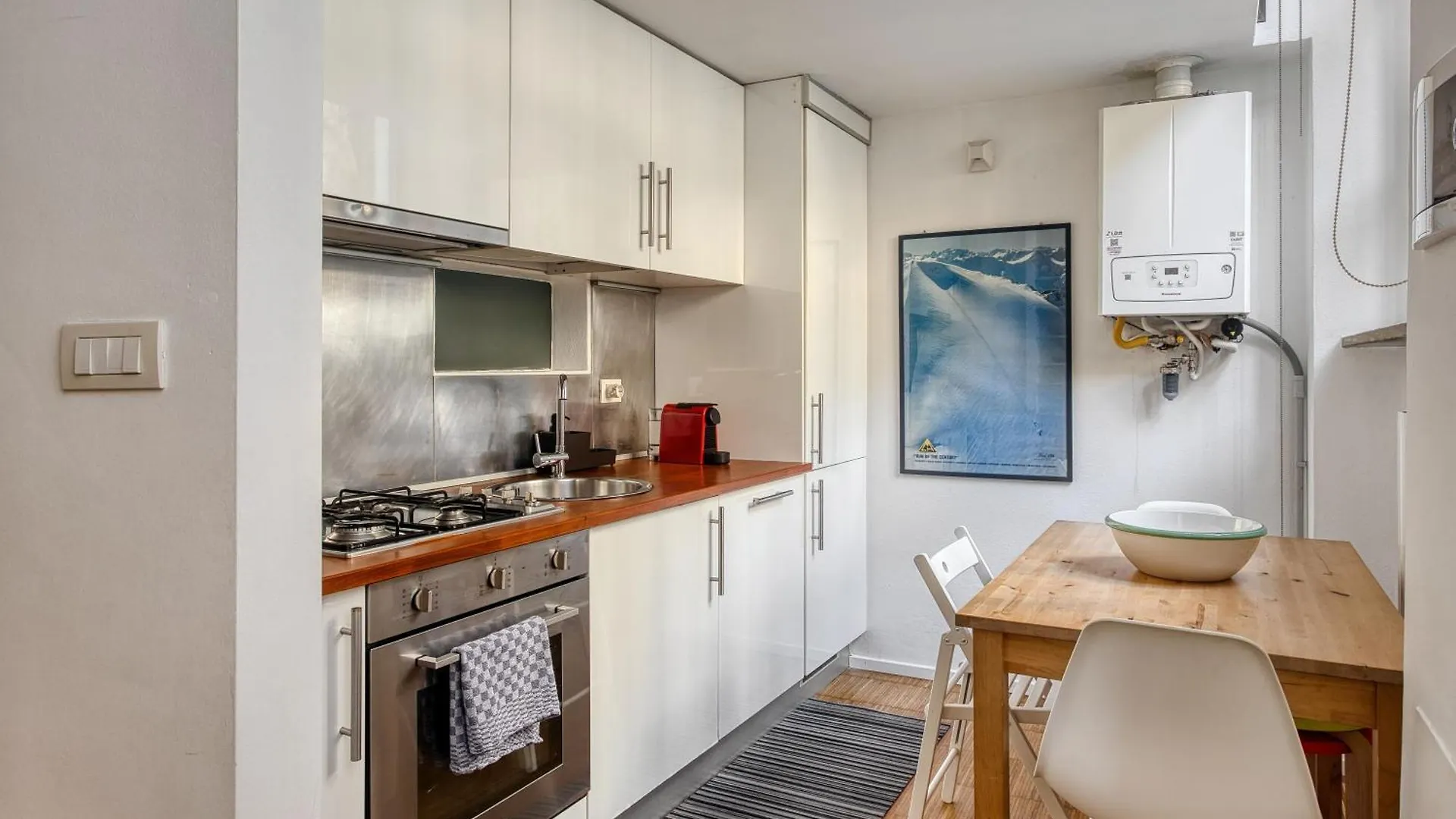 Just Urban Stays - Modern Loft - Porta Romana Apartment